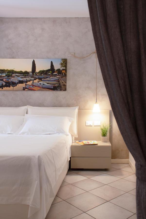 Chiare Ginestre Apartamento San Felice del Benaco Exterior foto